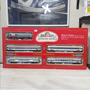 James E. Strates Shows Traveling Carnival Model Train Set (New)